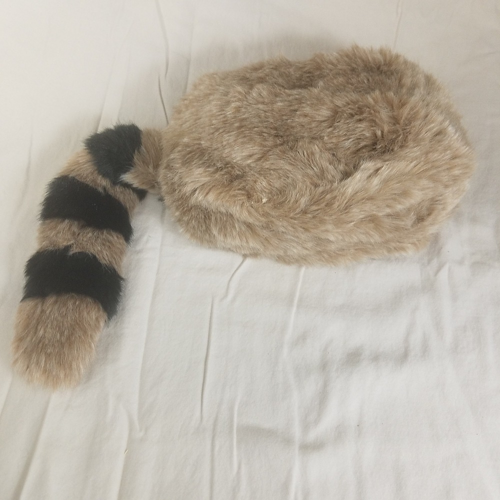 Disney Parks Davy Crockett Coonskin Cap‎ Faux Fur Raccoon Tail Hat Adult Brown